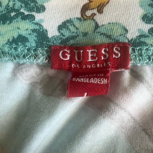 Two Guess blouses, one floral and one carmelite - Picture 3 of 5